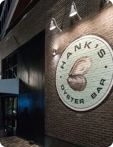 hank's dyster bar